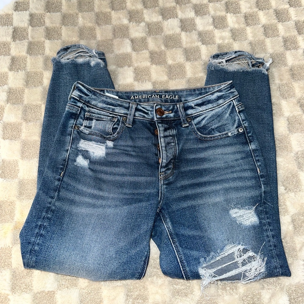 American Eagle Outfitters Women's Ripped Blue Tom‎ girl Jeans